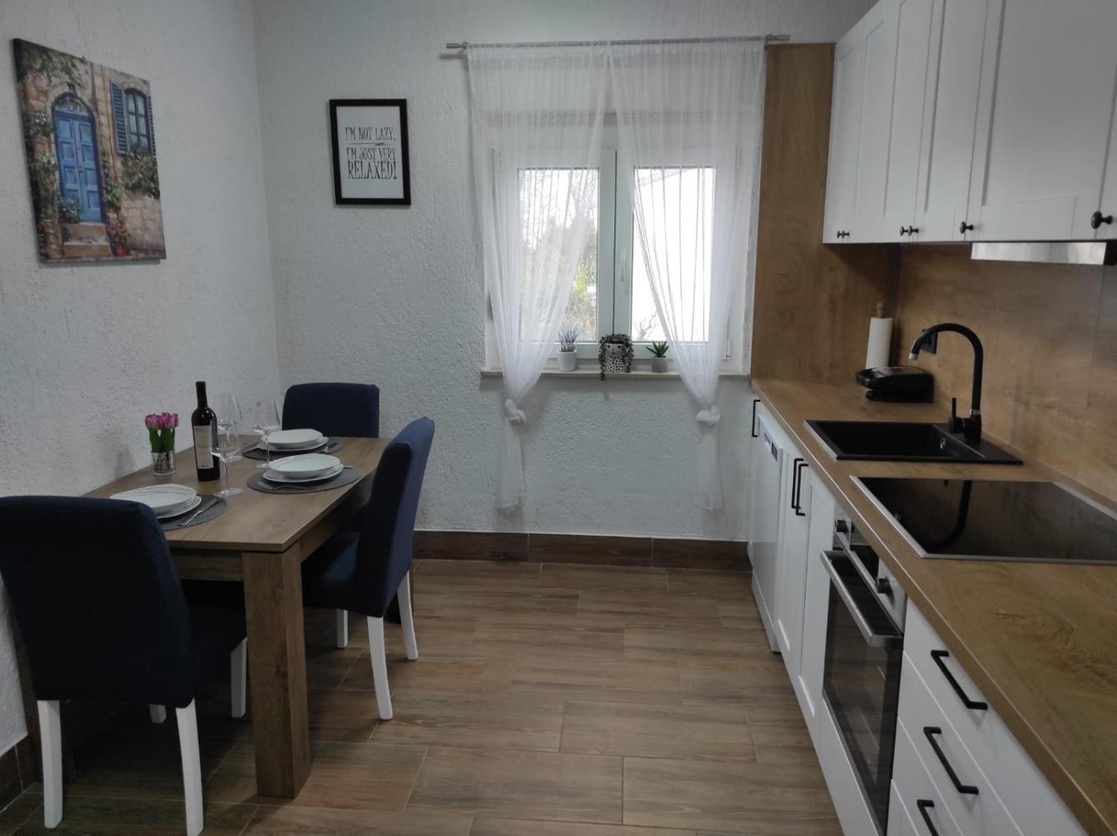 Apartman Jenny-Porec Kosinozici Eksteriør bilde