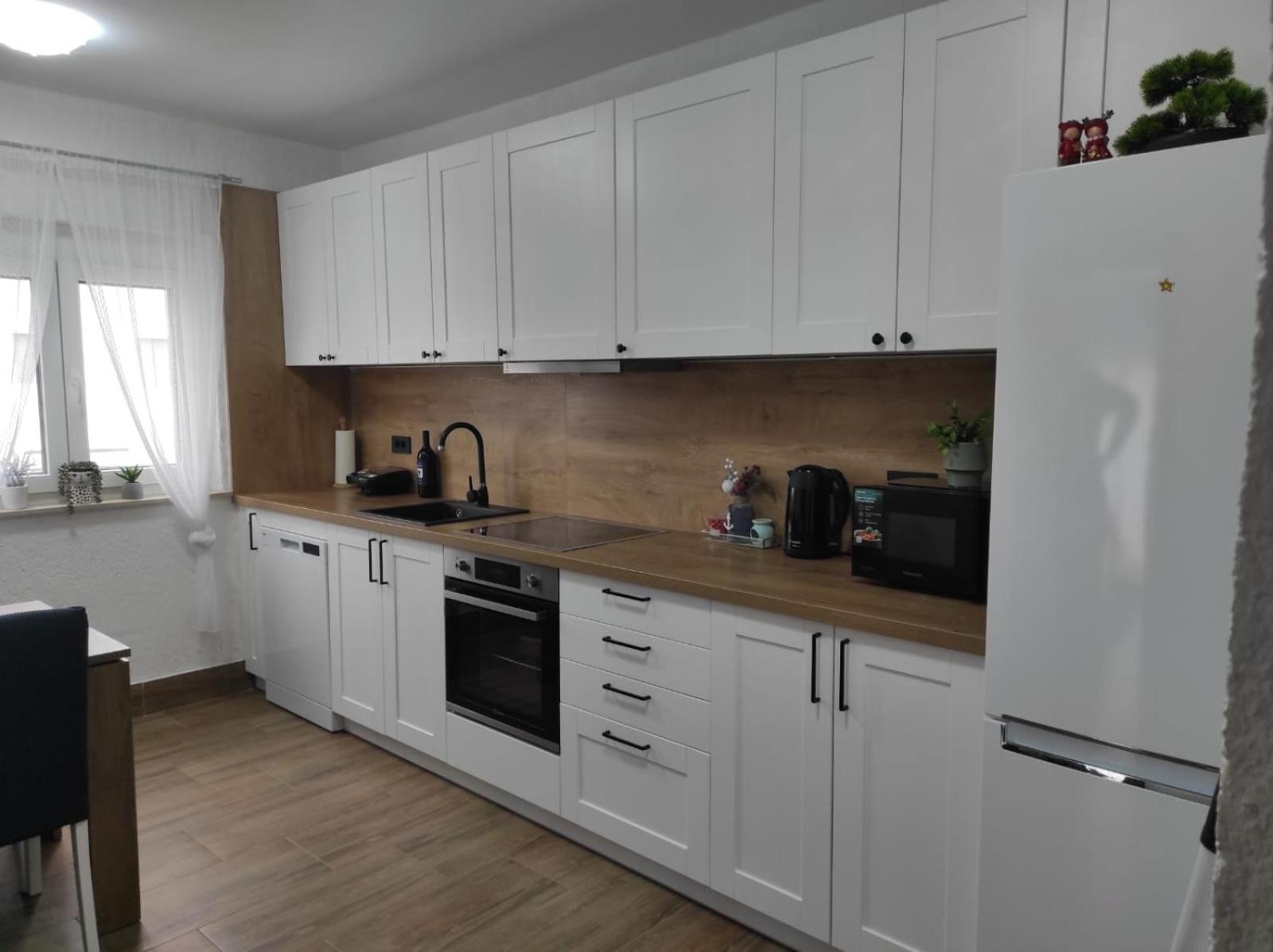 Apartman Jenny-Porec Kosinozici Eksteriør bilde